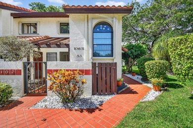 Lake Condo For Sale in Boynton Beach, Florida