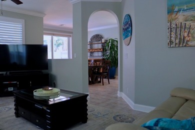 Welcome to your very own piece of paradise. As you enter, you - photo 8