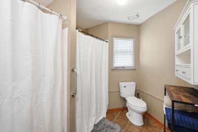 Fabulous Renovation! Close to the Beach and Rental Docks! - photo 12