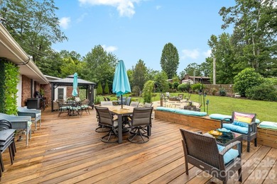 Enjoy the best of one-level living in this beautifully - photo 30