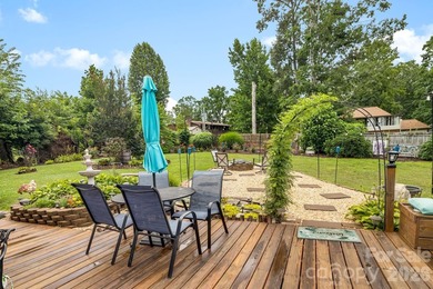 Enjoy the best of one-level living in this beautifully - photo 31