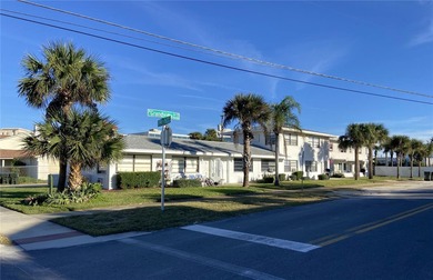 11 Apartment Suites, extremely close to Daytona Beach.  Spread - photo 1