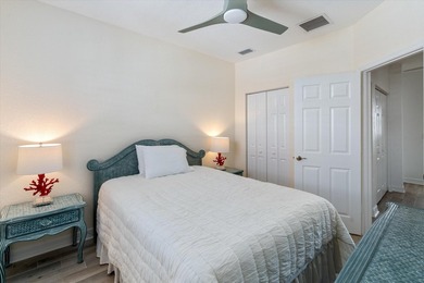 Desirable DOWNTOWN location, 2 blocks from Pineapple Grove & 3 - photo 6