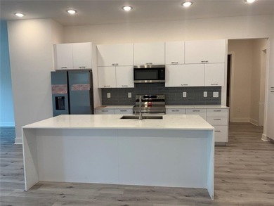 Discover this stunning new 4-bedroom, 4-bathroom home in South - photo 3