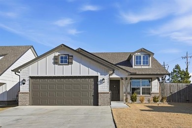 (private lake, pond, creek) Home For Sale in Owasso Oklahoma