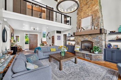 Gorgeous, fully remodeled home in the highly desirable Blackhawk - photo 15