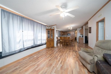 This thoughtfully configured 2128 sq ft home offers 4 bedrooms - photo 17