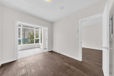 RARE 1 BED+ DEN+ FLEX in highly sought-after 'SOCIAL' in Mount - photo 19