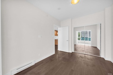 RARE 1 BED+ DEN+ FLEX in highly sought-after 'SOCIAL' in Mount - photo 20