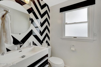 Fabulous renovated high-tech home! With beautiful POOL! Chefs' - photo 20