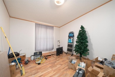 This thoughtfully configured 2128 sq ft home offers 4 bedrooms - photo 21