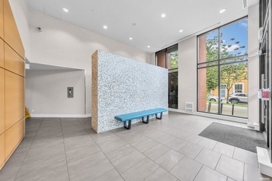 RARE 1 BED+ DEN+ FLEX in highly sought-after 'SOCIAL' in Mount - photo 39