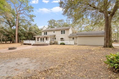 Welcome to 11 Redwood Lane on desirable Lady's Island! Situated - photo 45