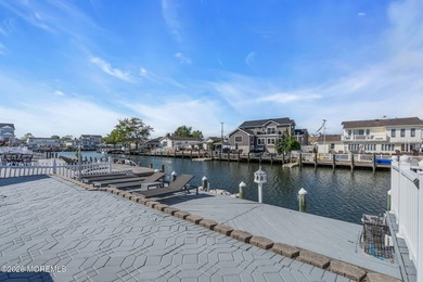 Welcome to 1838 Skiff court! Beautiful WATERFRONT home located - photo 45