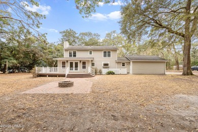 Welcome to 11 Redwood Lane on desirable Lady's Island! Situated - photo 46