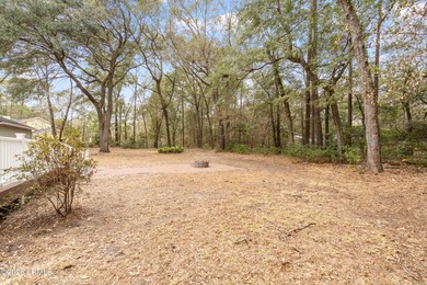 Welcome to 11 Redwood Lane on desirable Lady's Island! Situated - photo 48