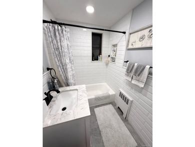 Totally Renovated Clearview One Bedroom (Lower Level, Square - photo 12