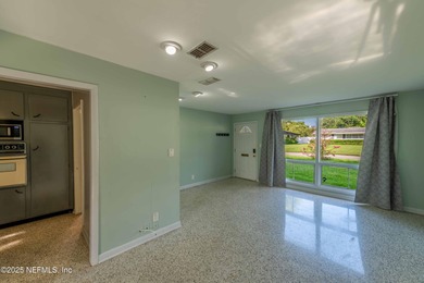 Short Sale - Subject to Lender Approval. Opportunity awaits in - photo 14