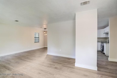 Back on the market through no fault of the seller. Get ready to - photo 4