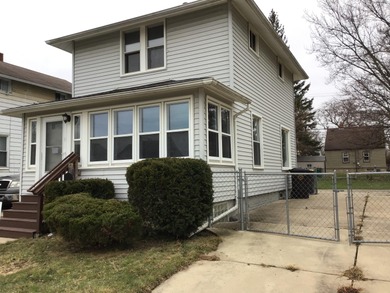 Detroit River Home For Sale in Trenton Michigan