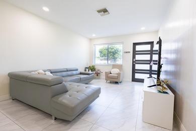 NO HOA! Nicely kept 3-bedroom, 2-bath single-family home - photo 9