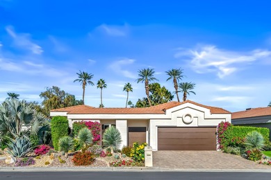 Desirable interior location on a private cul-de-sac with - photo 2