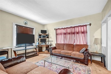 Welcome to the Gowdy House, a classic Craftsman triplex located - photo 11