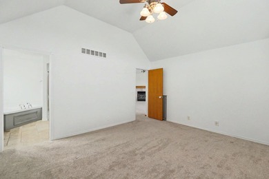 Welcome home to this beautifully maintained 4-bedroom - photo 11