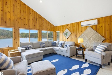 Welcome to a Northern Michigan gem. This charming cottage - photo 11