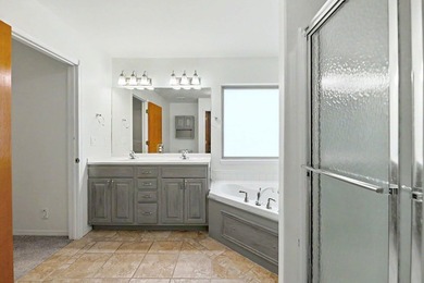 Welcome home to this beautifully maintained 4-bedroom - photo 15
