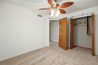 Welcome home to this beautifully maintained 4-bedroom - photo 20