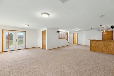 Welcome home to this beautifully maintained 4-bedroom - photo 25