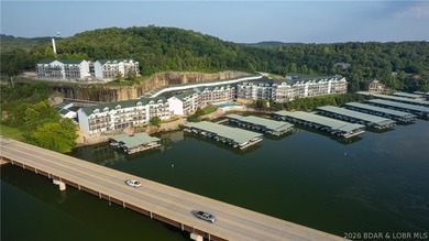 Discover this top-floor 3-bedroom, 3-bathroom condo with a - photo 28