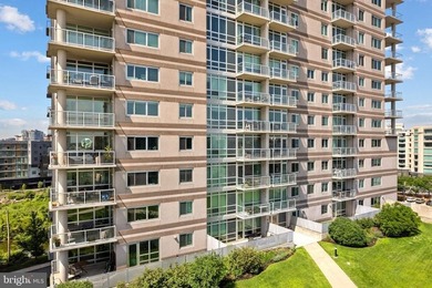 Welcome to Residence F407 at Waterfront Squarea true one-of-one - photo 32