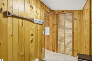 Welcome to a Northern Michigan gem. This charming cottage - photo 33