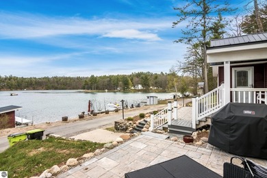 Welcome to a Northern Michigan gem. This charming cottage - photo 34