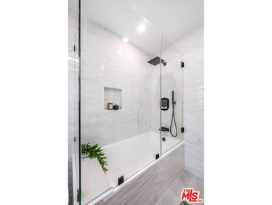 Welcome to this completely renovated, thoughtfully redesigned - photo 20