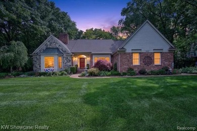 Experience a blend of luxury & tranquility in this magnificent - photo 1