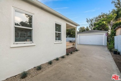 Welcome to this completely renovated, thoughtfully redesigned - photo 24