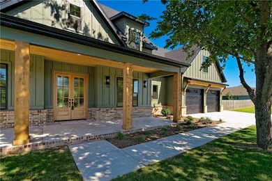 Absolute Showstopper in Bella Vista! Excellent location, less - photo 5