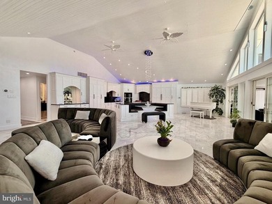Experience the ultimate island lifestyle in your Contemporary - photo 15