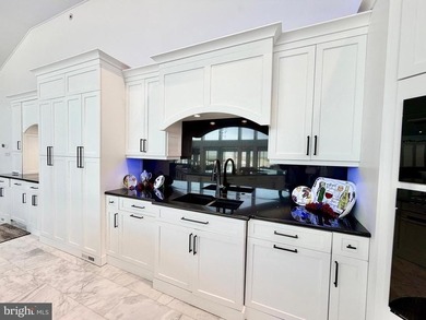 Experience the ultimate island lifestyle in your Contemporary - photo 17