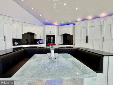 Experience the ultimate island lifestyle in your Contemporary - photo 24
