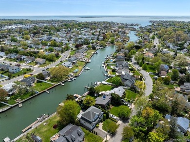 Nassau Shores waterfront living at its finest. Built in 2009 - photo 33