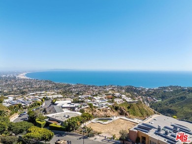 First time on the market in over 50 years. An exceptional view - photo 5