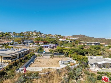 First time on the market in over 50 years. An exceptional view - photo 8