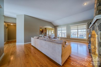 Experience Southern Luxury living set within the golf course - photo 23