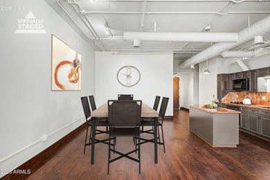 Beautifully renovated 1 bedroom/2 bathroom unit (2 underground - photo 9