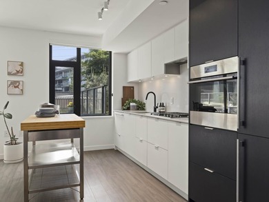New York City Vibes! This cosmopolitan Jr. 2 bed home at the - photo 8