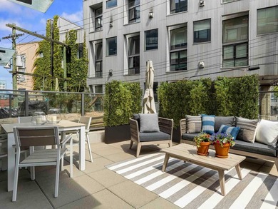 New York City Vibes! This cosmopolitan Jr. 2 bed home at the - photo 9